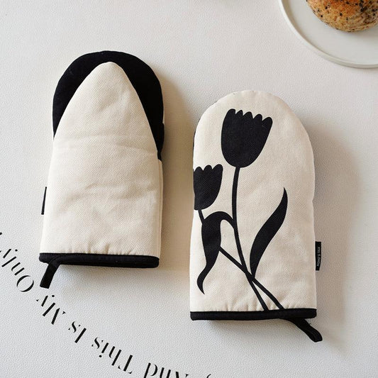 Momo - Spring Flower Oven Mitt-Kitchenware- A Bit Sleepy | Homedecor Concept Store