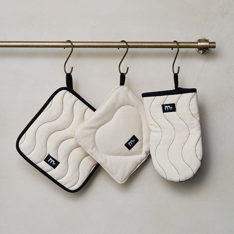 Momo - Cream White Ins Cotton Canvas Quilted Oven Mitt-Kitchenware- A Bit Sleepy | Homedecor Concept Store