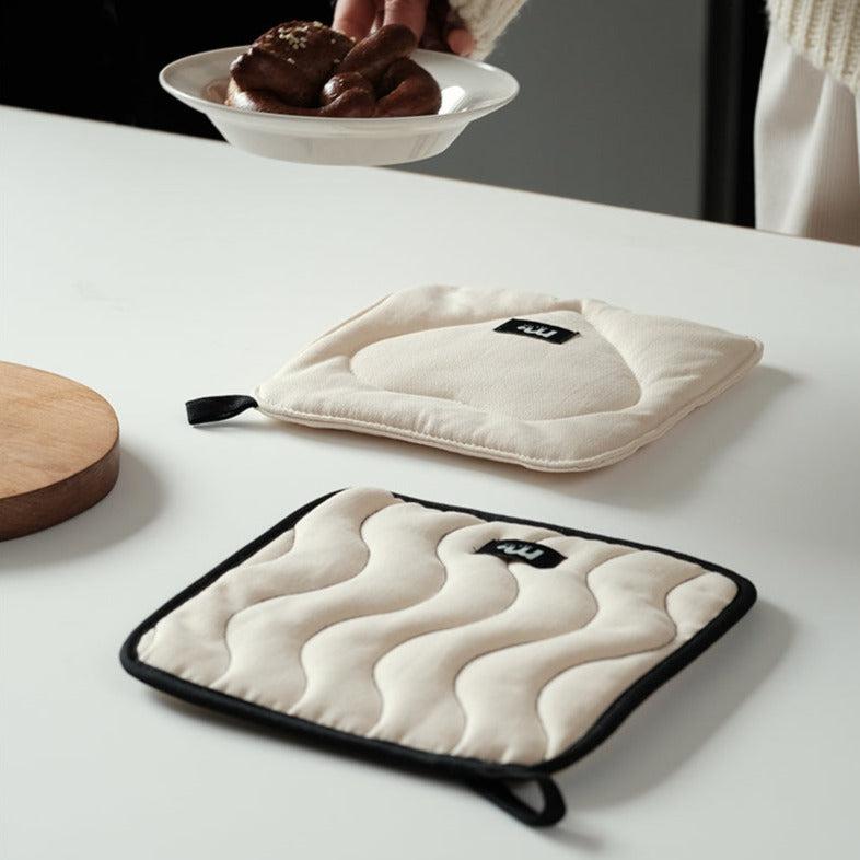Momo - Cream White Ins Cotton Canvas Quilted Potholder-Kitchenware- A Bit Sleepy | Homedecor Concept Store