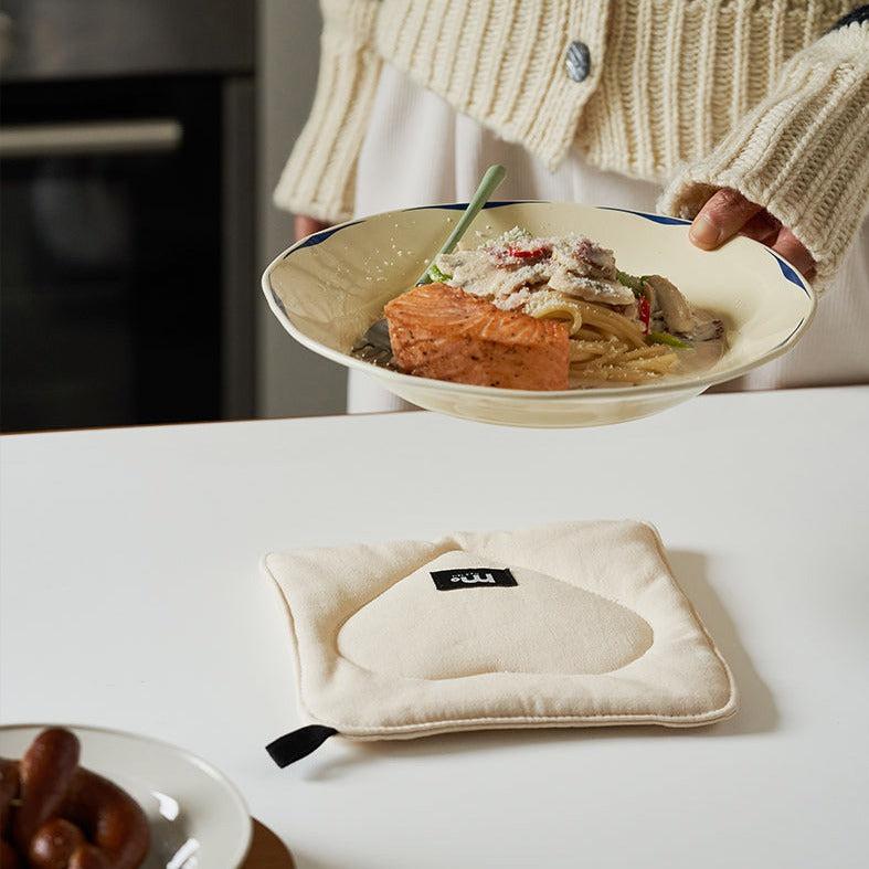 Momo - Cream White Ins Cotton Canvas Quilted Potholder-Kitchenware- A Bit Sleepy | Homedecor Concept Store