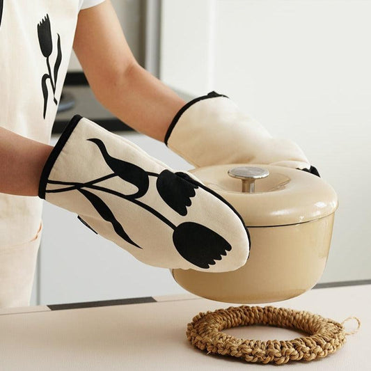 Momo - Spring Flower Oven Mitt-Kitchenware- A Bit Sleepy | Homedecor Concept Store