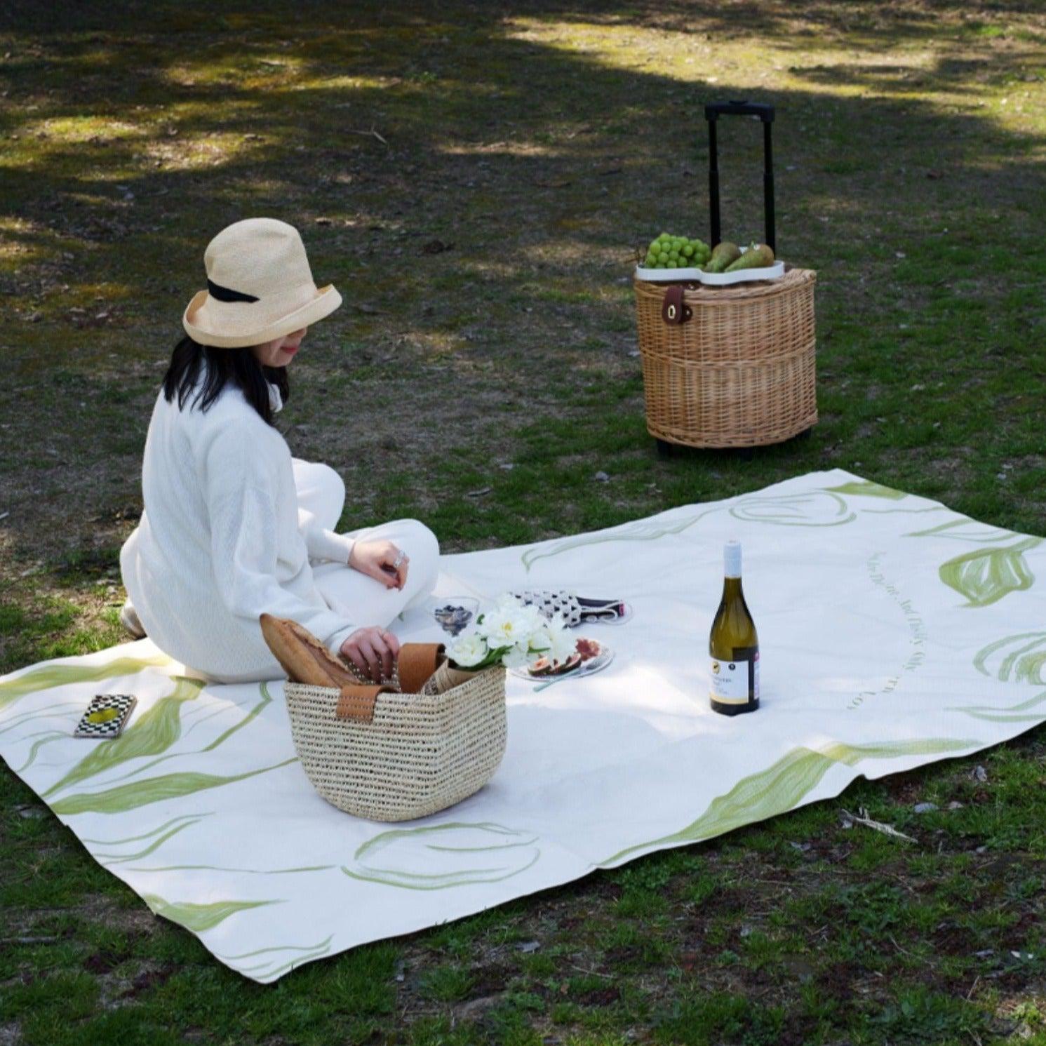 Momo - Tulip Waterproof Picnic Mat-Outdoor- A Bit Sleepy | Homedecor Concept Store